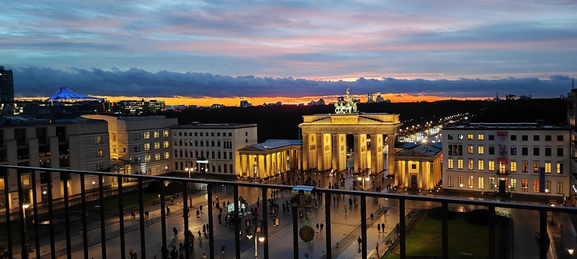 Aparthotel Nexliving Berlin Brandenburger Tor Exterior foto