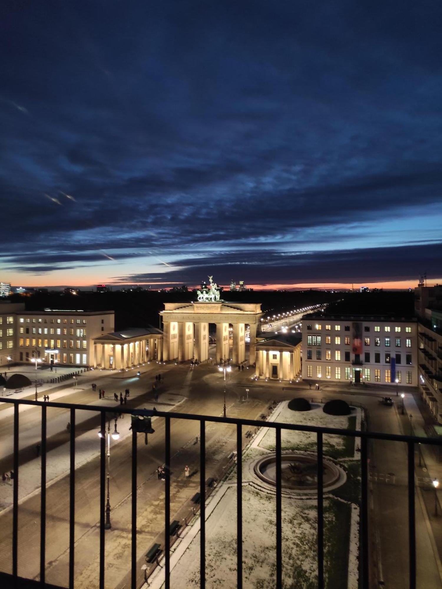 Aparthotel Nexliving Berlin Brandenburger Tor Exterior foto