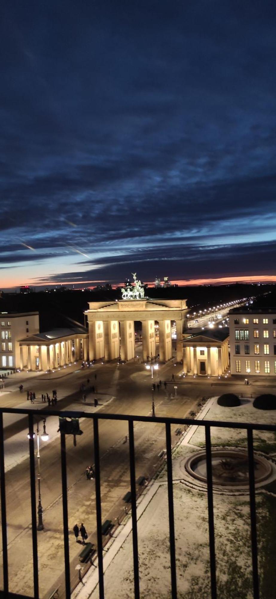 Aparthotel Nexliving Berlin Brandenburger Tor Exterior foto